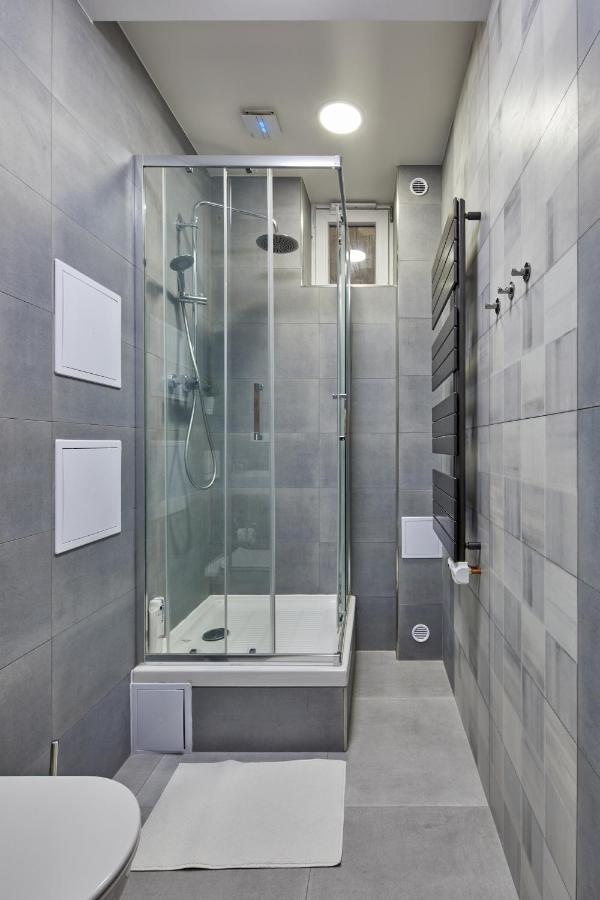 Minimalist Apartment On Wenceslas Square By Prague Days Exterior photo