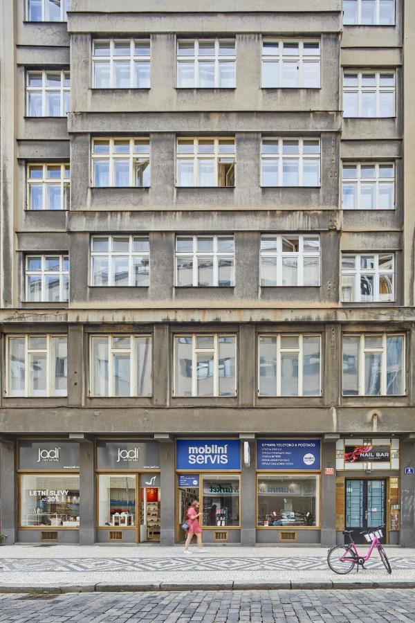 Minimalist Apartment On Wenceslas Square By Prague Days Exterior photo